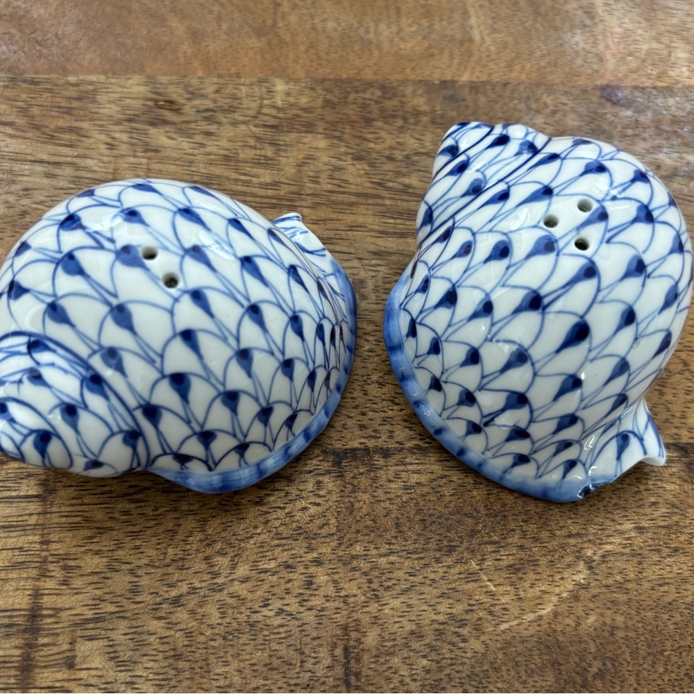 Blue and White Fishnet Herrend style Salt and Pepper Shakers Andrea by Sadek
